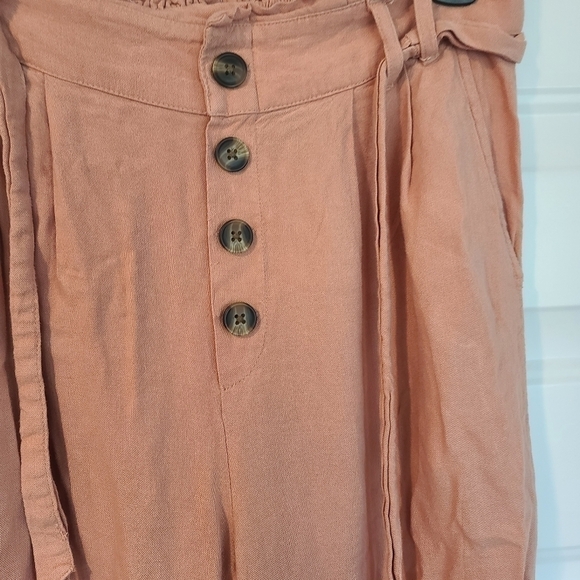 American Eagle Paper bag waist trousers - Picture 3 of 6